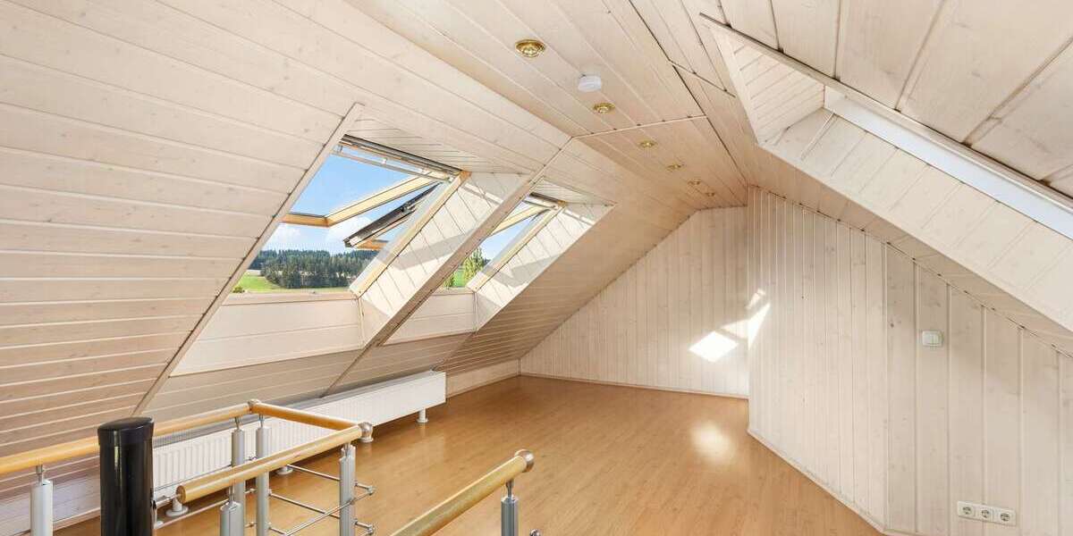 Ruhiges Wohnen mit viel Platz – Maisonette-Wohnung mit Galerie in Steinkirchen - Maisonettenwohnung Reichertshausen | Angebot:27331929