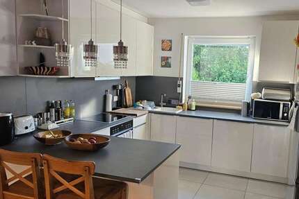 Haus Emmering - 5 Zimmer, 144 m&sup2;, 2.500&euro; | Angebot:25401348