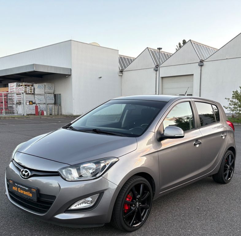 i20