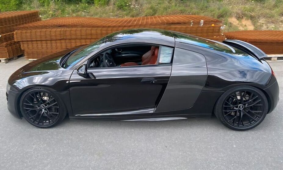 R8
