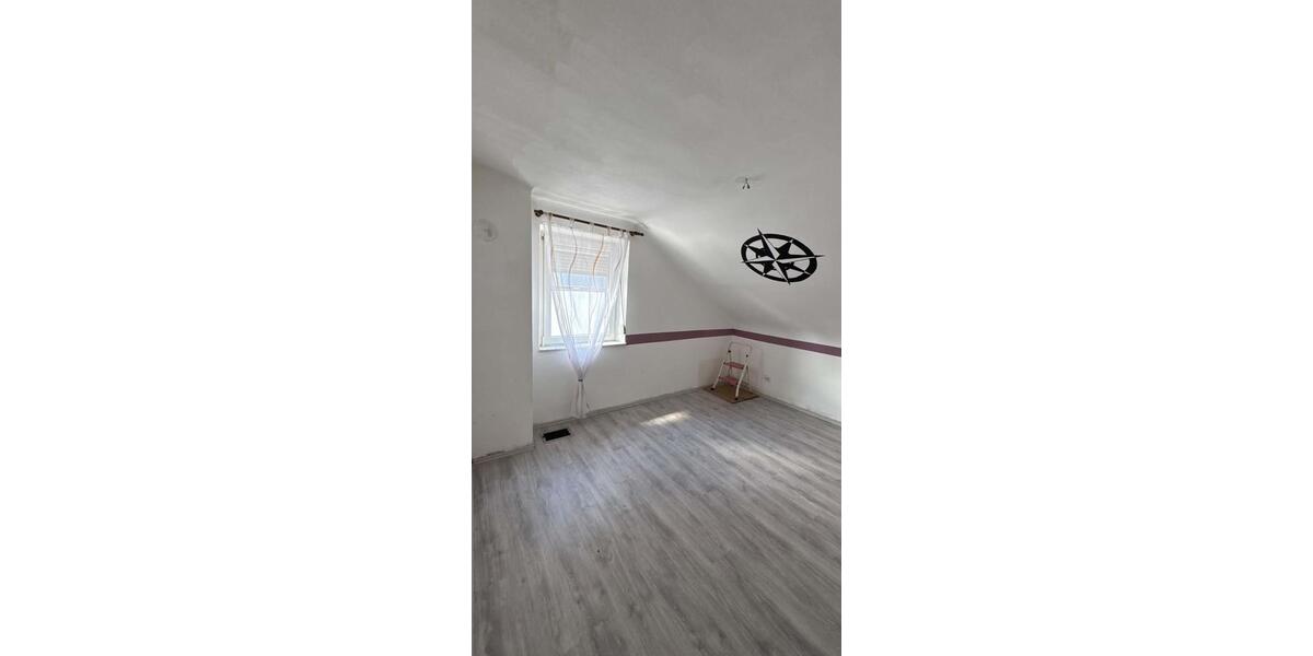 Reihenhaus Saarwellingen - 4 Zimmer, 73 m&sup2;, 85.000&euro; | Angebot:27150751