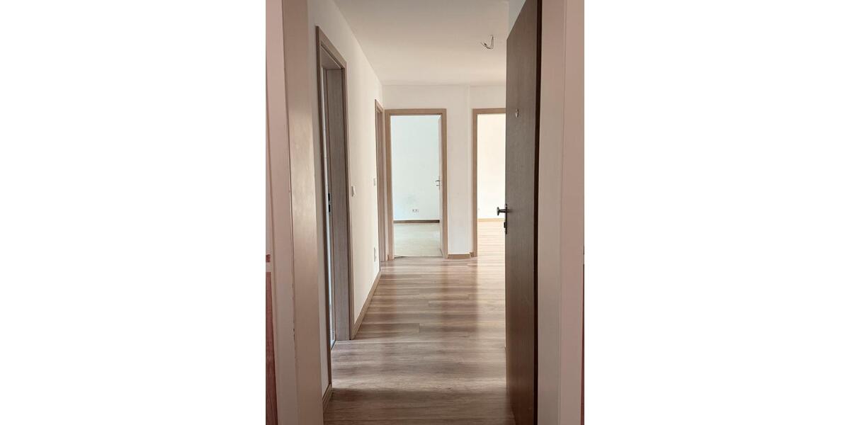 Erdgeschoßwohnung Remscheid Lüttringhausen - 3.5 Zimmer, 62 m&sup2;, 680&euro; | Angebot:24729845