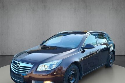 Opel Insignia 80.000 km 8.450 &euro; Luckau 15926