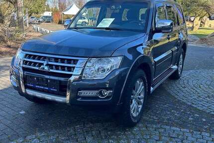 Mitsubishi Pajero 187.393 km 24.900 &euro; Romrod-Zell 36329