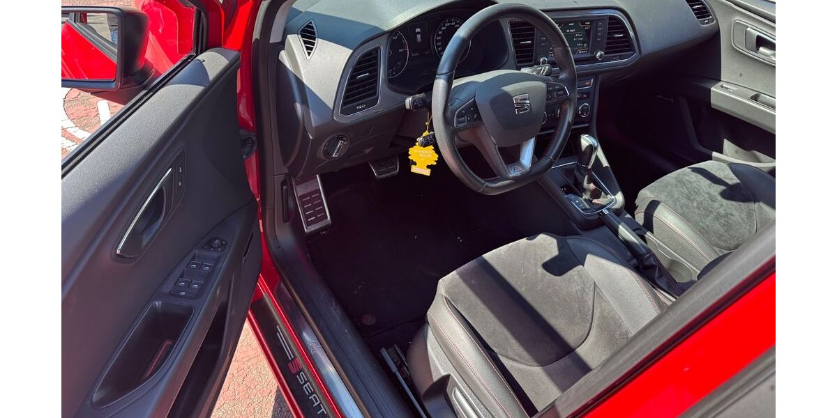 Seat Leon 167.541 km 8.499 &euro; Radolfzell 78315