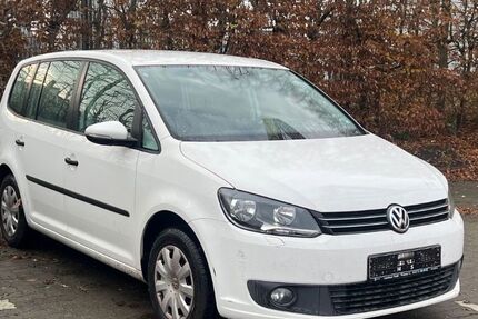 VW Touran 165.000 km 5.300 &euro; Lübeck 23556