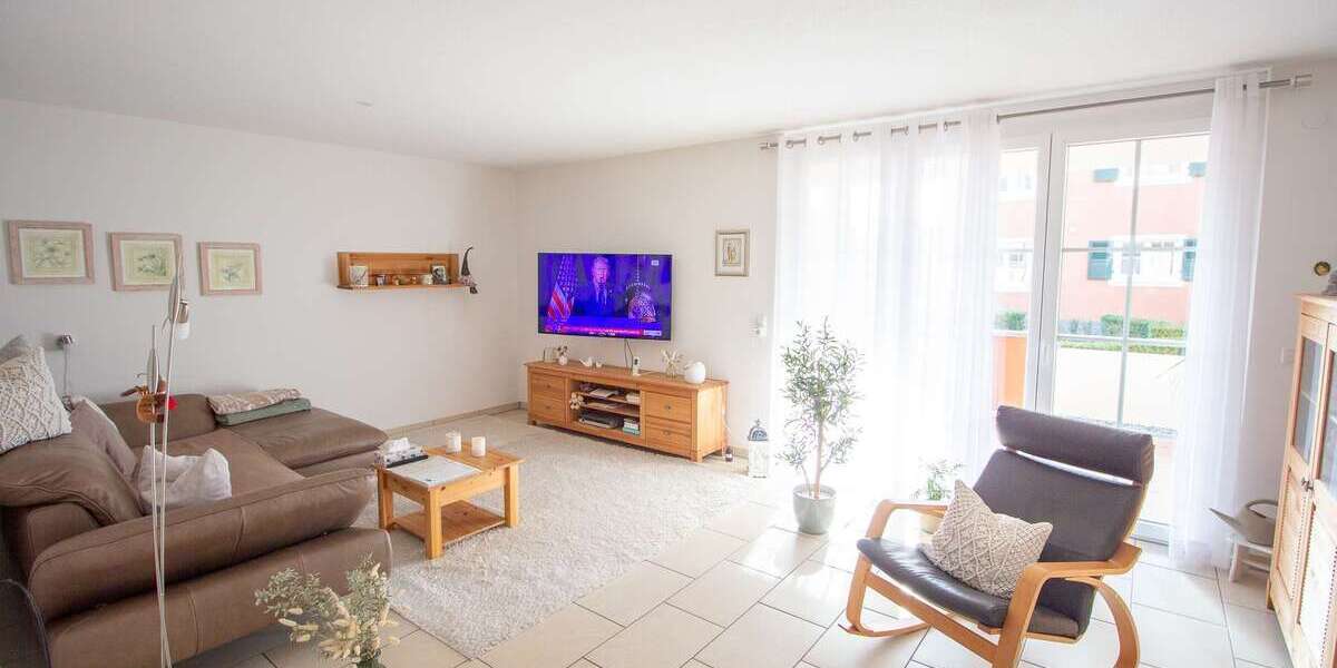 Etagenwohnung Waldshut-Tiengen Tiengen - 2 Zimmer, 64 m&sup2;, 199.000&euro; | Angebot:27007170