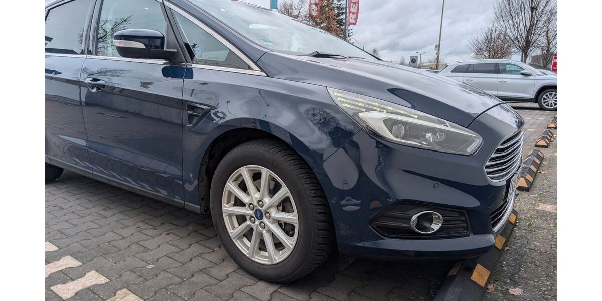 Ford S-Max 146.000 km 14.000 &euro; Bornheim 53332