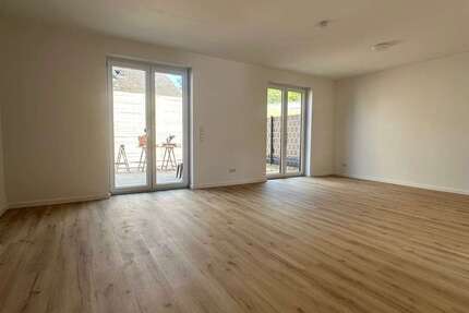 Haus Winnweiler - 4 Zimmer, 120 m&sup2;, 1.350&euro; | Angebot:26276450