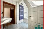 ais-GmbH bietet an: Renovierte 4 Zimmer Wohnung in der Südstadt.