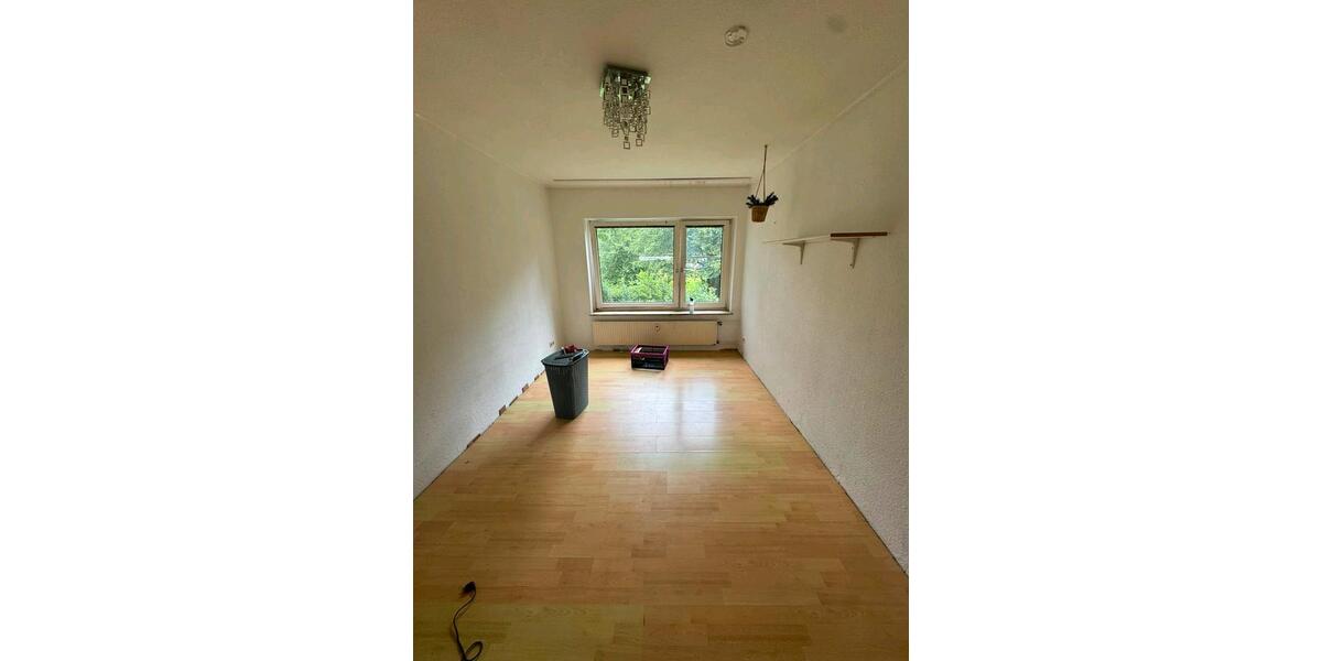 Etagenwohnung Bremerhaven Schiffdorferdamm - 2.5 Zimmer, 54 m&sup2;, 80.000&euro; | Angebot:27134361