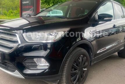 Ford Kuga 110.000 km 10.990 &euro; Oerlinghausen 33813