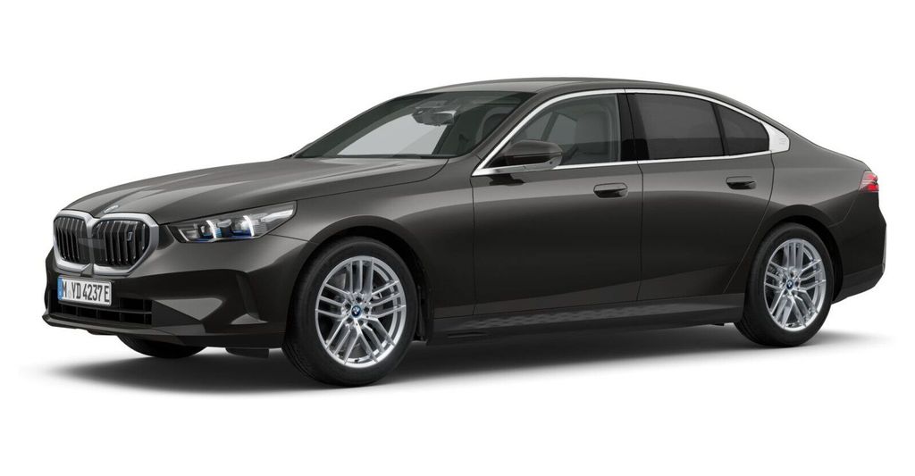 BMW i5 13.532 km 55.840 &euro; Würzburg 97076