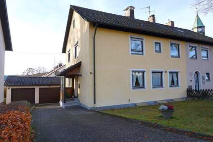 Charmante Doppelhaushälfte mit schönem Garten und Garage in Freudenstadt. 6 zimmer