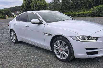Jaguar XE 182.000 km 12.500 € Dietzhölztal 35716