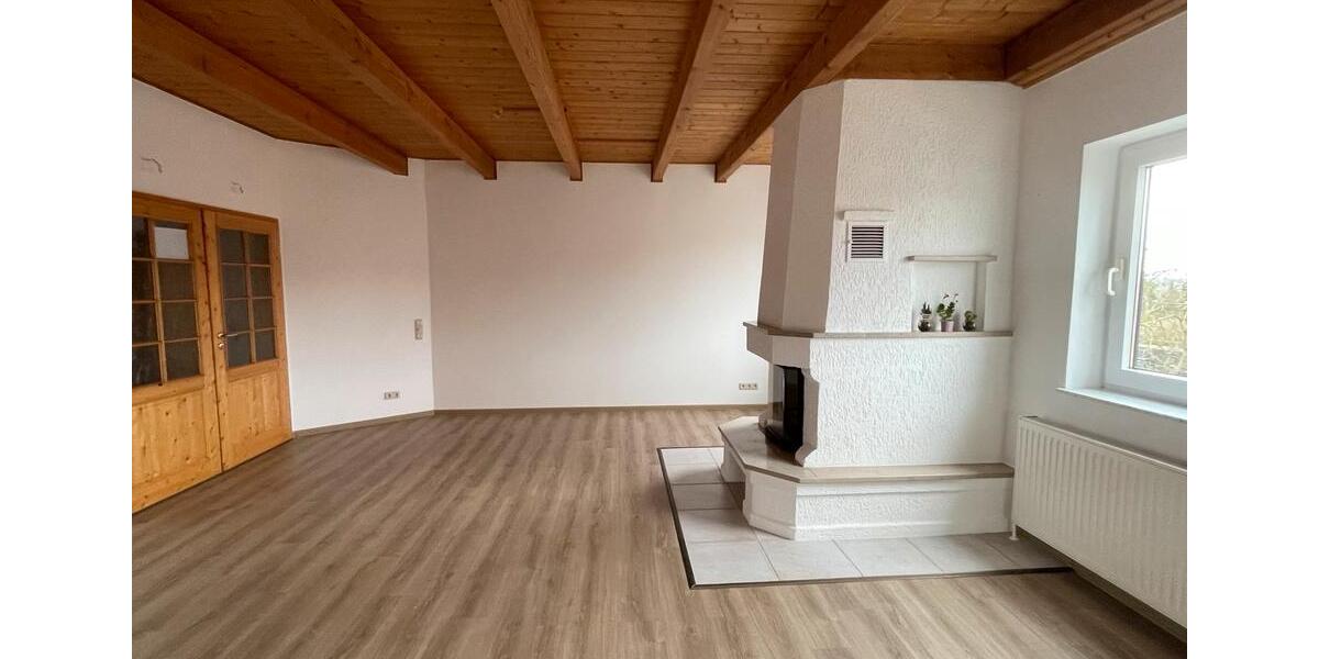 Dachgeschoßwohnung Tangerhütte - 4 Zimmer, 160 m&sup2;, 1.000&euro; | Angebot:26461435