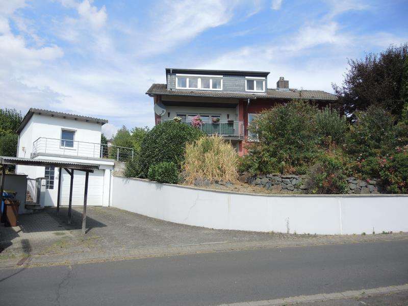 Haus zum Kaufen in Altenstadt 587.000 € 276 m²