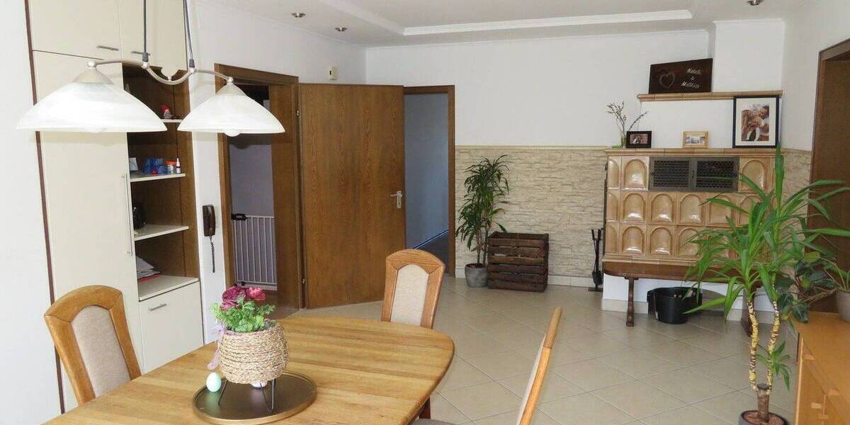 Einfamilienhaus Illschwang Angfeld - 7 Zimmer, 185 m&sup2;, 425.000&euro; | Angebot:26433918