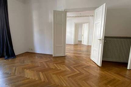 Nähe Burg, beste Nordstadtlage - großzügige 5,5-Zimmer-Jugendstiletage mit Balkon