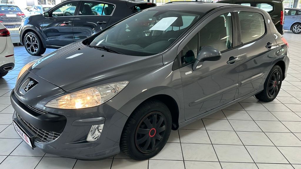 Peugeot 308 127.048 km 4.999 &euro; Lübeck 23554