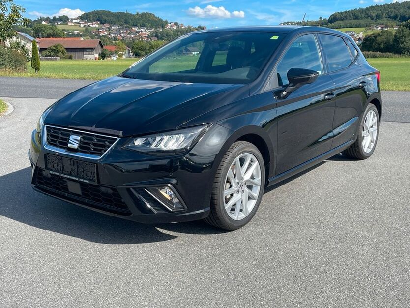Seat Ibiza 18.417 km 19.900 € Tiefenbach 93464