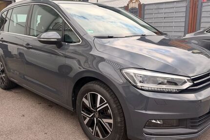 VW Touran 26.150 km 27.990 &euro; Kempten 87437
