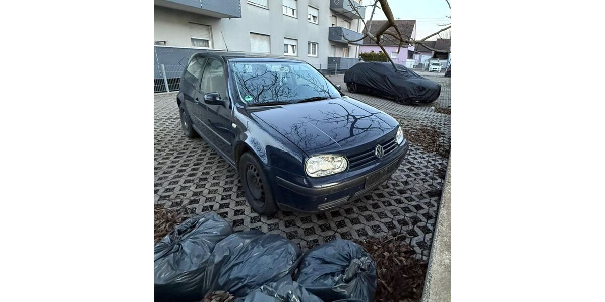 VW Golf 257.000 km 850 &euro; Oberderdingen 75038