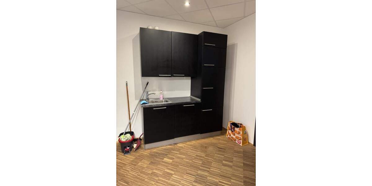 Gewerbeobjekt Kirchheim bei München Heimstetten - 4 Zimmer, 163 m&sup2;, 2.500&euro; | Angebot:23980015