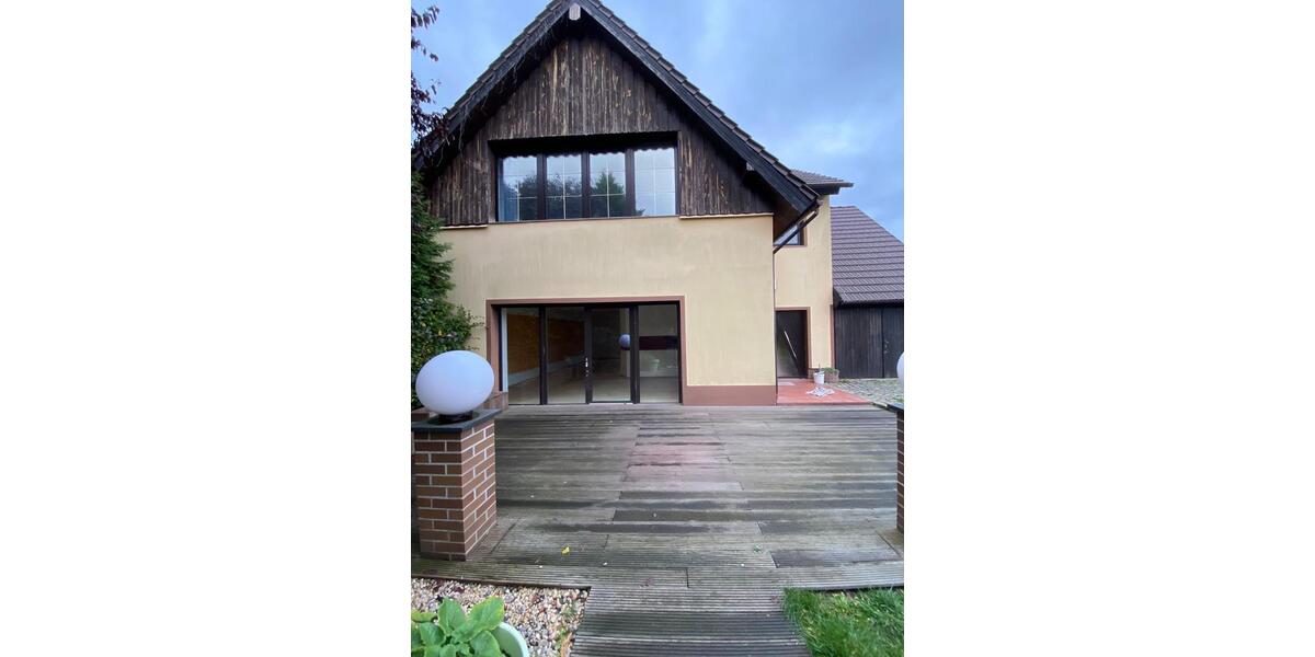 Einfamilienhaus Cottbus Spremberger Vorstadt - 4 Zimmer, 177 m&sup2;, 1.250&euro; | Angebot:25044242