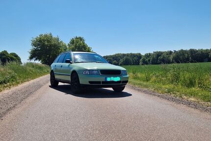 Audi A4 303.000 km 2.000 &euro; Neubukow 18233