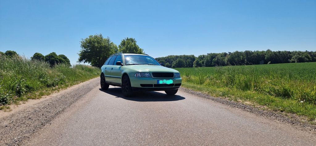 Audi A4 303.000 km 2.000 &euro; Neubukow 18233