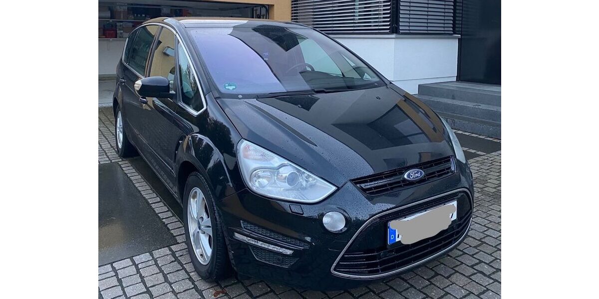 Ford S-Max 156.000 km 4.900 &euro; Köthen 06366