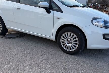 Fiat Punto Evo 124.000 km 1.900 &euro; Inning am Holz 84416