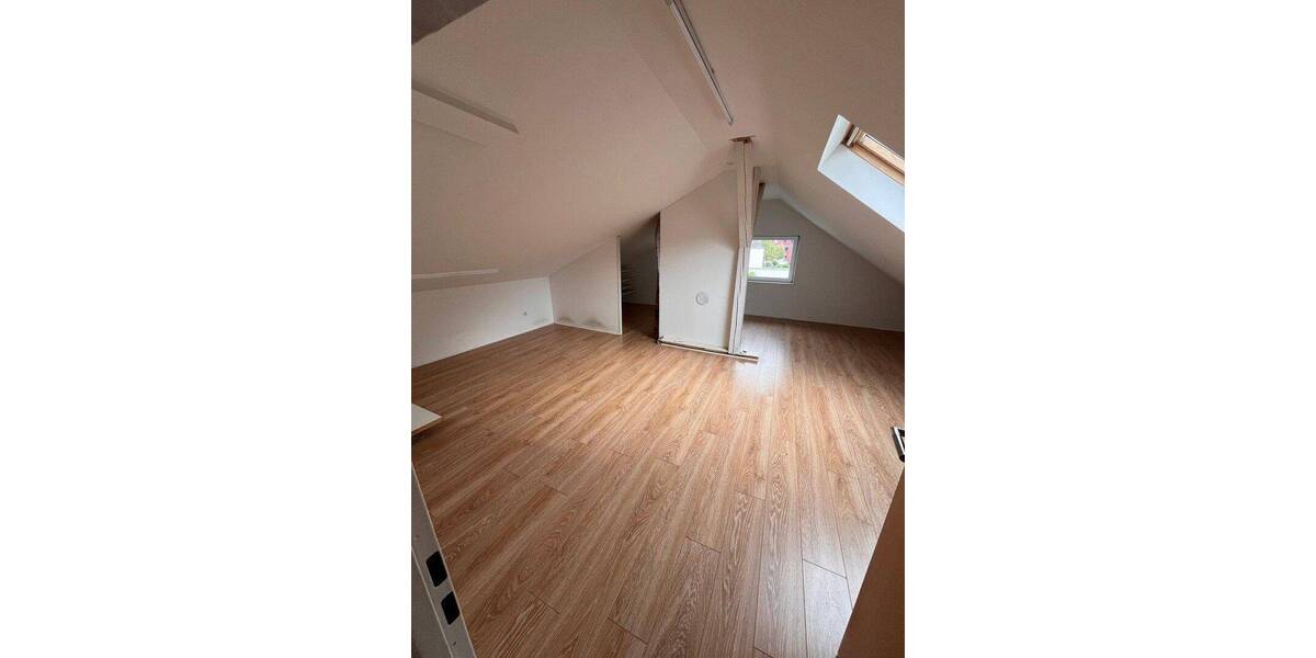 Einfamilienhaus Roßbach - 3 Zimmer, 125 m&sup2;, 1.100&euro; | Angebot:26908517