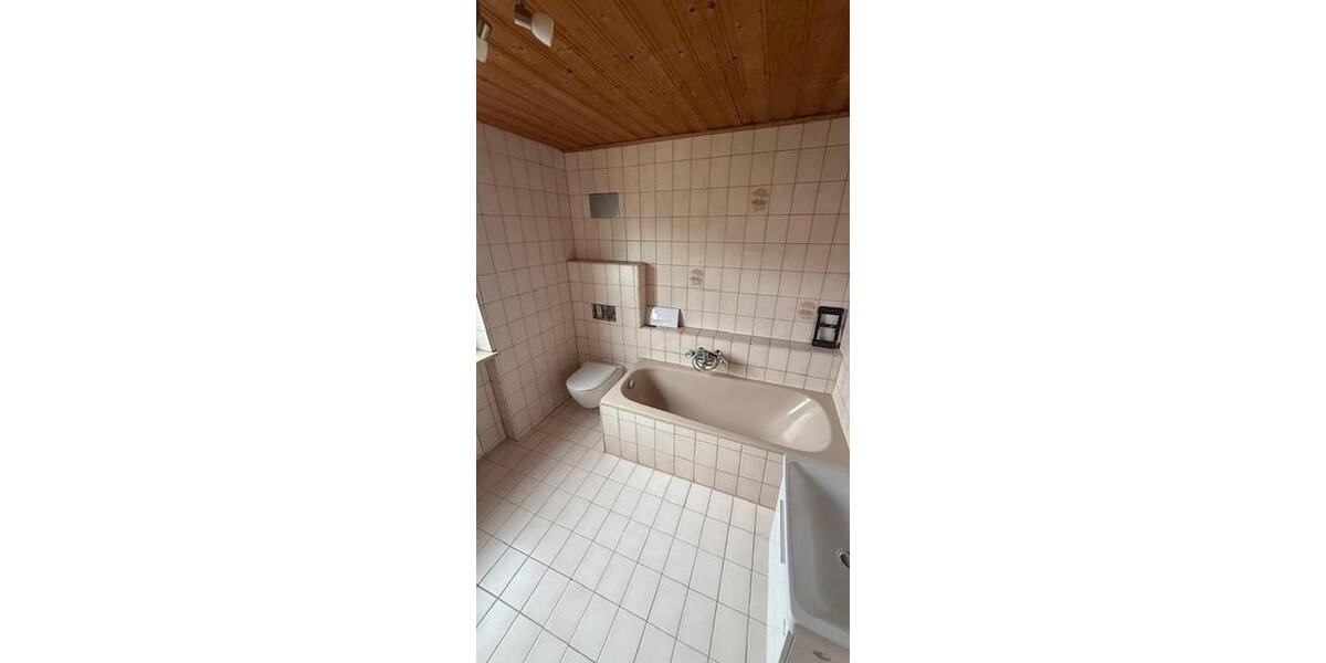 Charmante 1-Zimmer-Erdgeschosswohnung mit eigenem Gartenanteil 1 zimmer