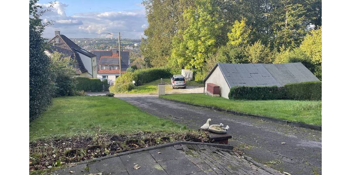 SIE SUCHEN, WIR HABEN - DOPPELHAUSHÄLFTE MIT GROßZÜGIGEM GRUNDSTÜCK IN WUPPERTAL-LANGERFELD 5 zimmer