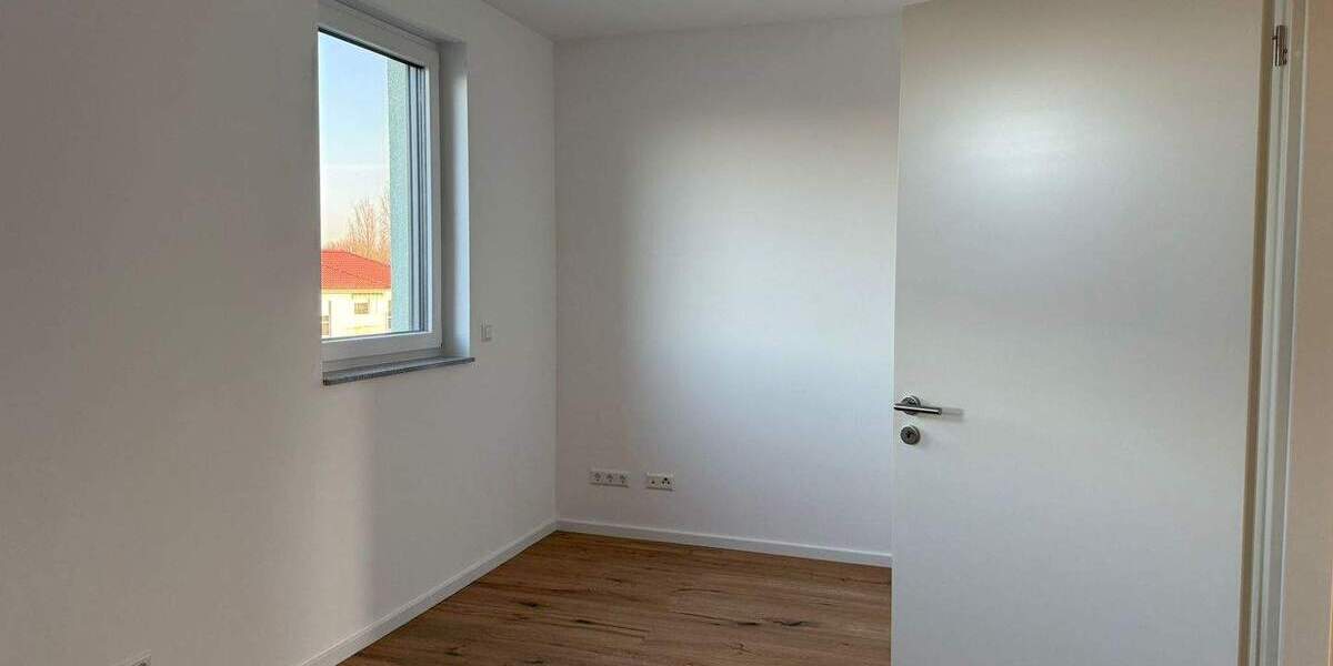 Reihenmittelhaus Kabelsketal Großkugel - 6 Zimmer, 170 m&sup2;, 1.775&euro; | Angebot:25673748