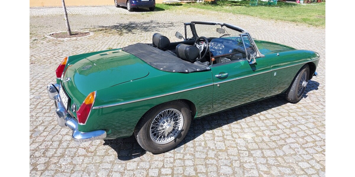 MG B 86.042 km 9.800 &euro; Radebeul 01445