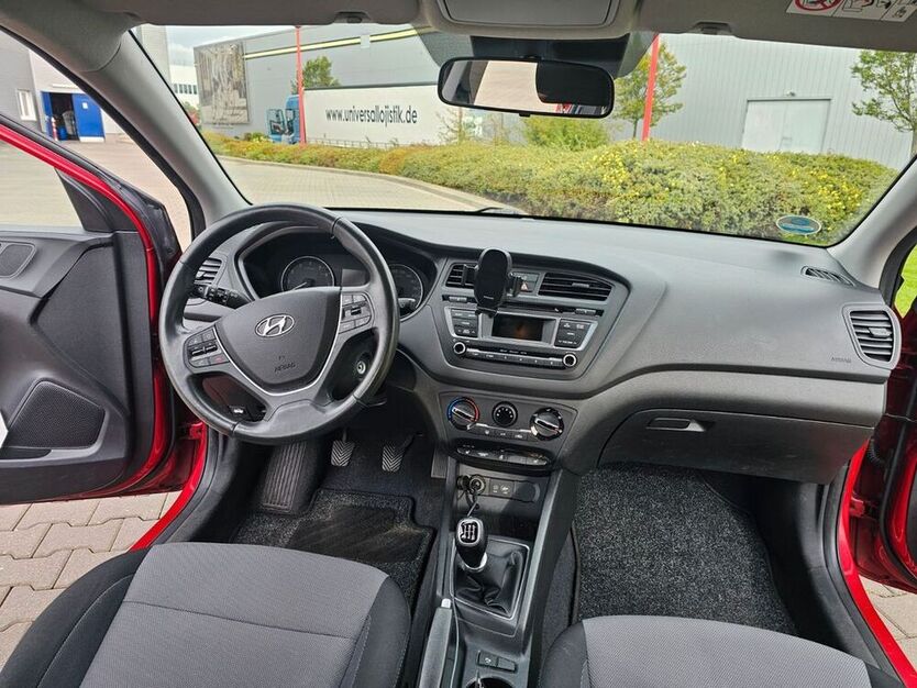 i20