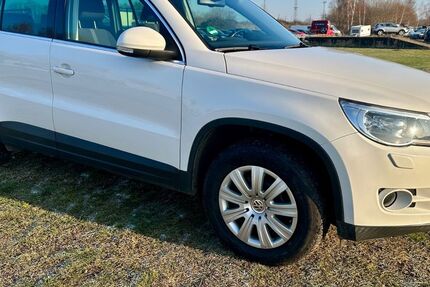 VW Tiguan 219.146 km 4.000 &euro; Rostock 18147