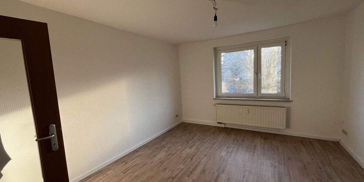 Etagenwohnung Zwickau Marienthal - 3 Zimmer, 55 m&sup2;, 380&euro; | Angebot:26017520