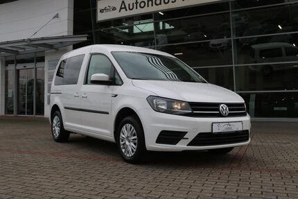 VW Caddy 104.700 km 13.600 &euro; Bückeburg 31675
