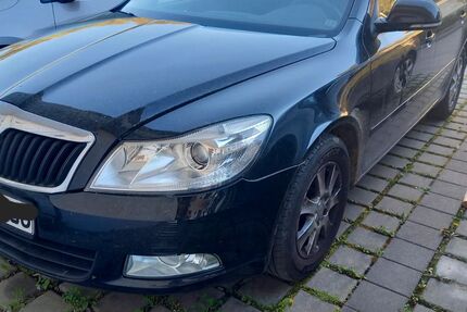 Skoda Octavia 246.000 km 2.999 &euro; Schwäbisch Gmünd 73525