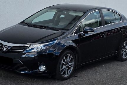 Toyota Avensis 58.000 km 15.000 &euro; LANDAU 76829