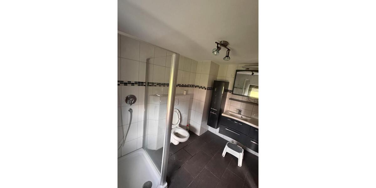 Einfamilienhaus Mutlangen - 8 Zimmer, 200 m&sup2;, 1.950&euro; | Angebot:24774383