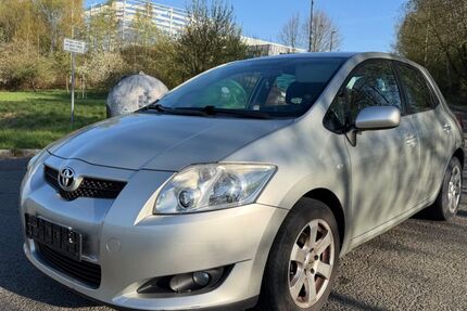 Toyota Auris 133.000 km 3.790 &euro; Schwarzenberg 08340