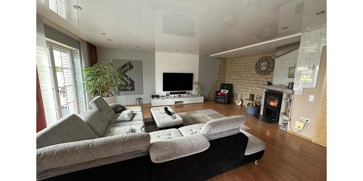 Mehrfamilienhaus, Wohnhaus Kitzingen - 7 Zimmer, 372 m&sup2;, 719.000&euro; | Angebot:21913333