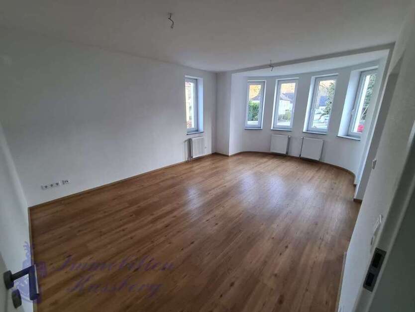 Wohnung zum Mieten in Detmold 565 € 70.18 m²