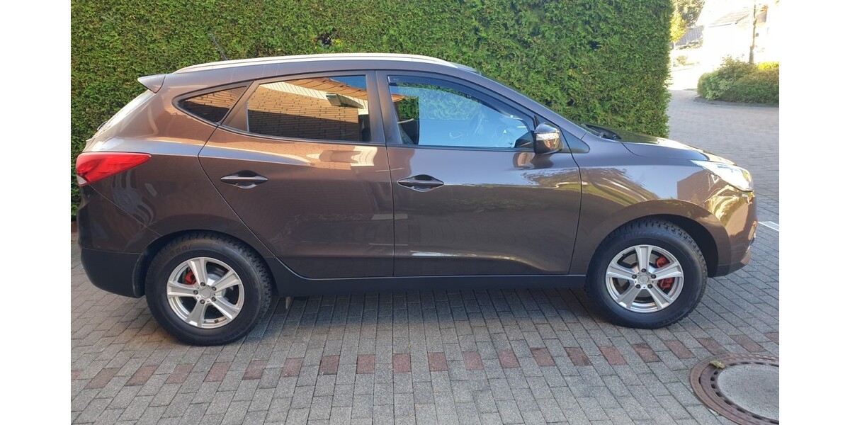 Hyundai IX35 109.000 km 8.500 &euro; Bad Lippspringe 33175