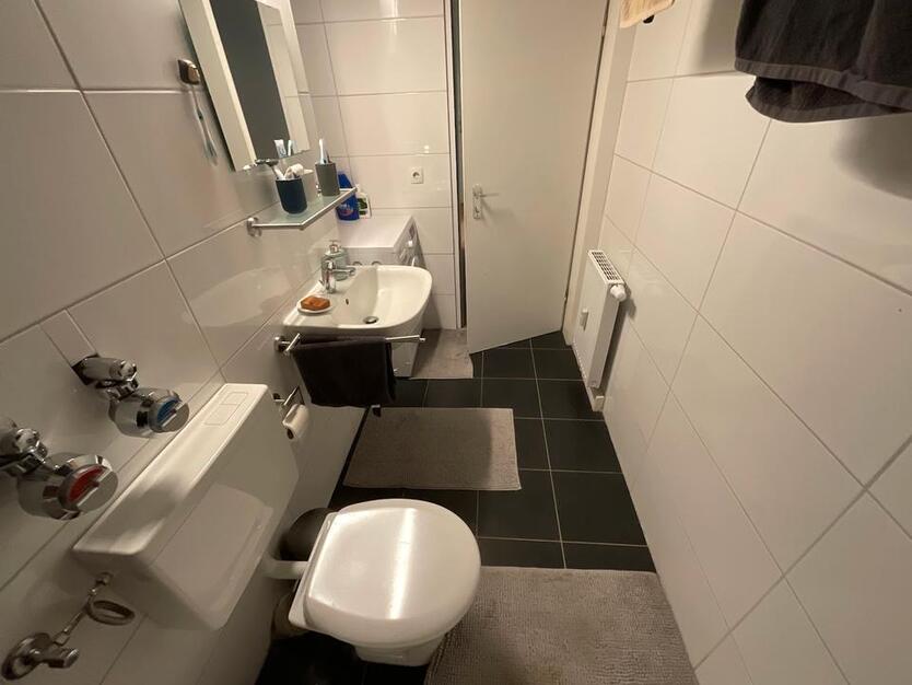 Hübsches WG Zimmer frei ab sofort